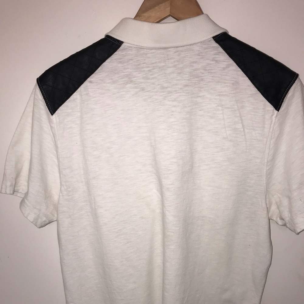 🚨SOLD🚨 Men’s Button-down dress shirt - Picture 2 of 2